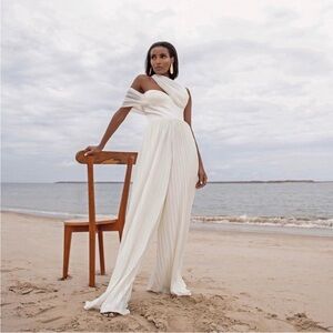 Wedding Bridal Jumpsuit: Elegant White One-Shoulder Jumpsuit with Corset